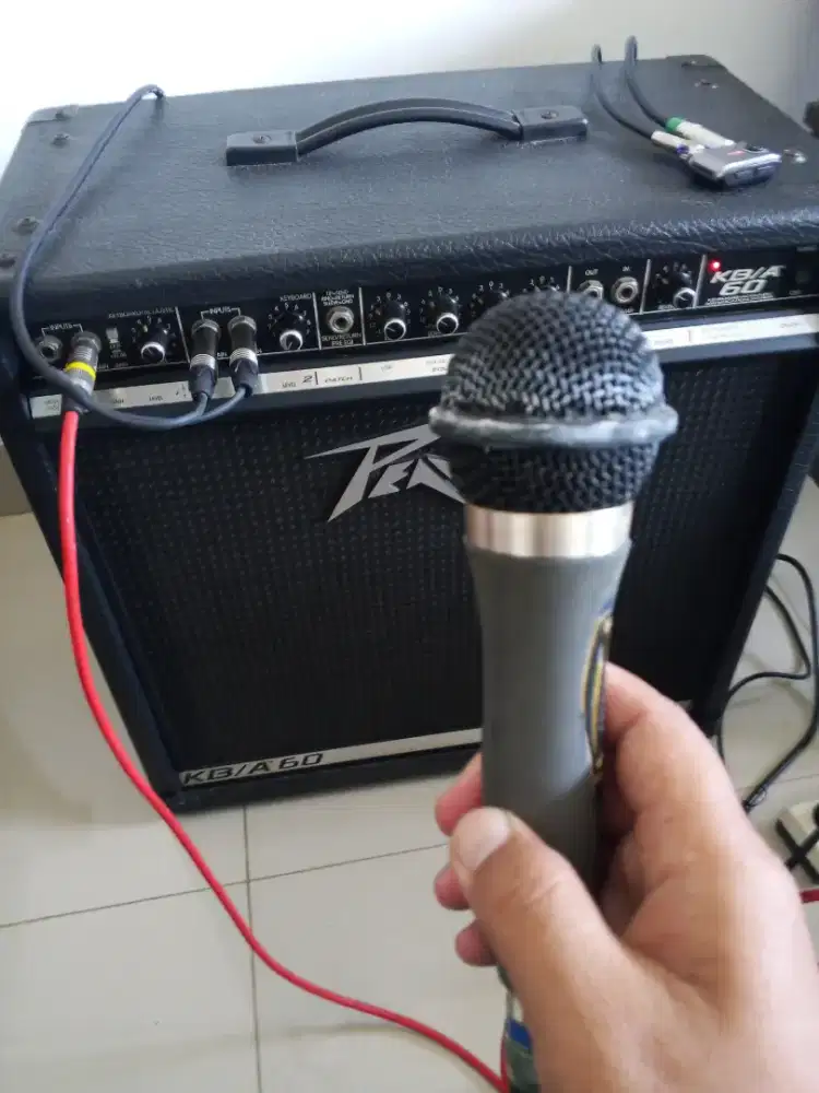 Salon Speaker Aktif PEAVEY Bass EMPUK MENGGELEGAR