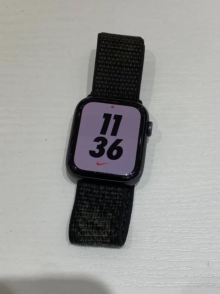 Apple Watch SE 44mm Nike Gen 1