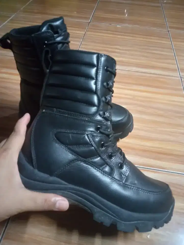 Sepatu PDL size 42
