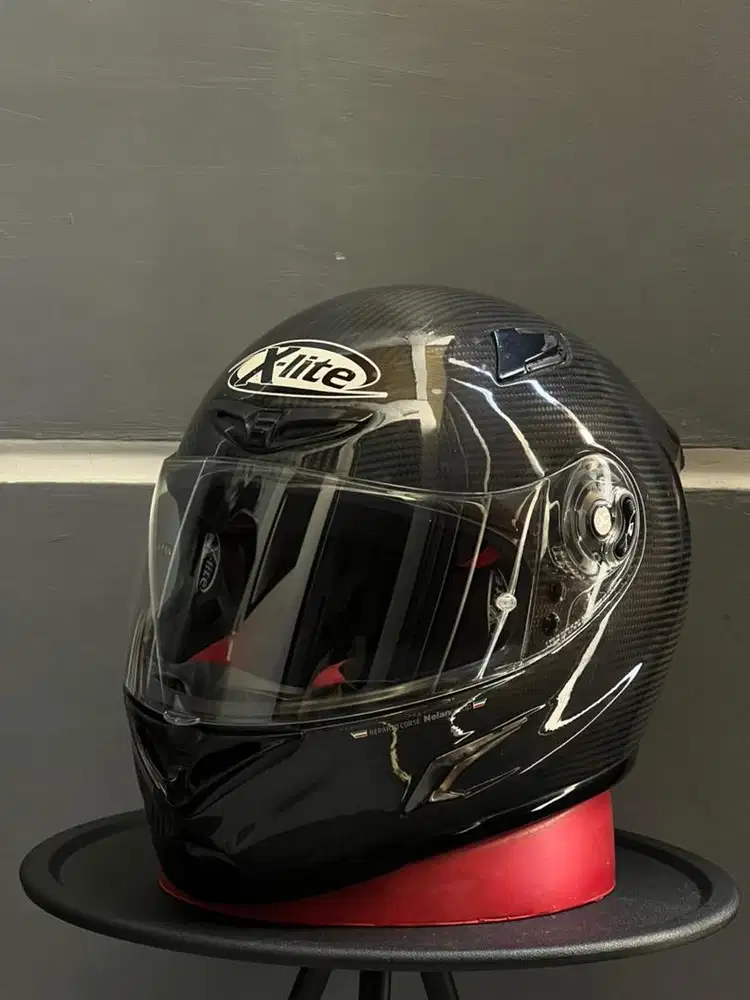 Nolan Xlite X802R Ultra Carbon