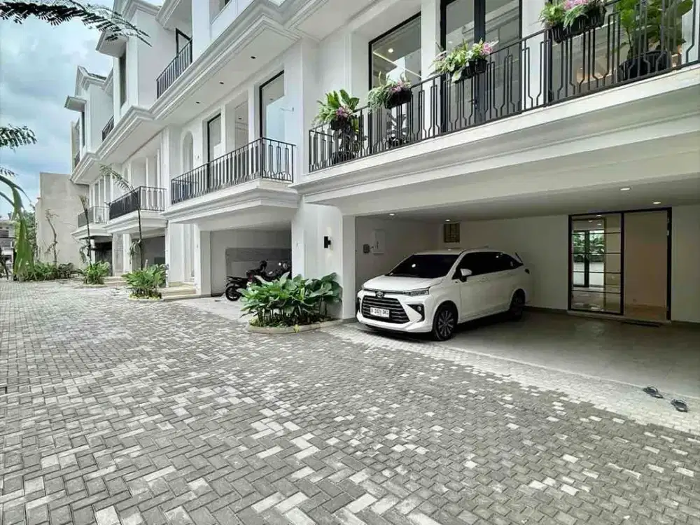 Jual Rumah Baru Di Kebayoran Baru Jakarta Selatan, Townhouse Mewah 3 Lantai, SHM