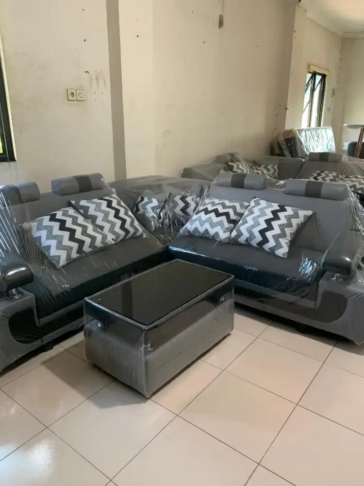 SOFA L ABU TANGAN PESAWAT