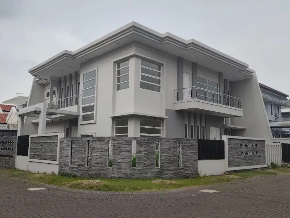 Rumah Puri Widya Kencana Citraland Garasi 1 Row jalan 3 mobil Ada akses ART