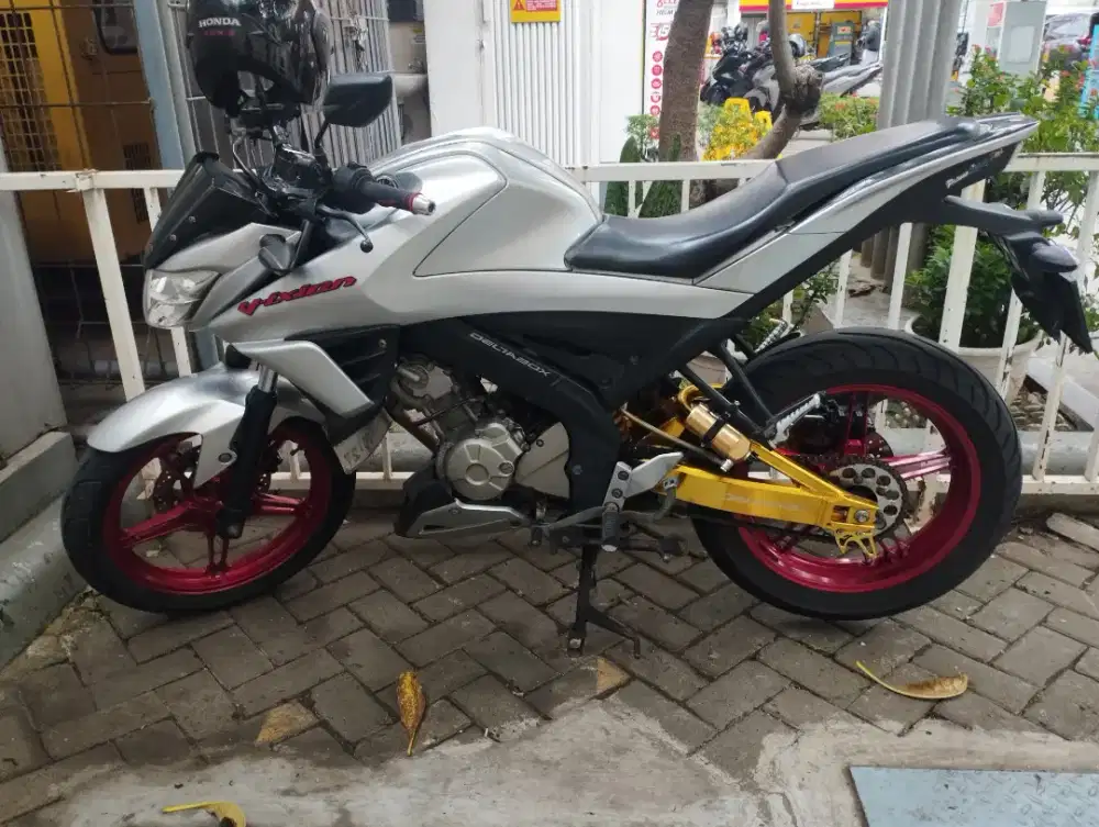 Jual New Vixion 2017 second
