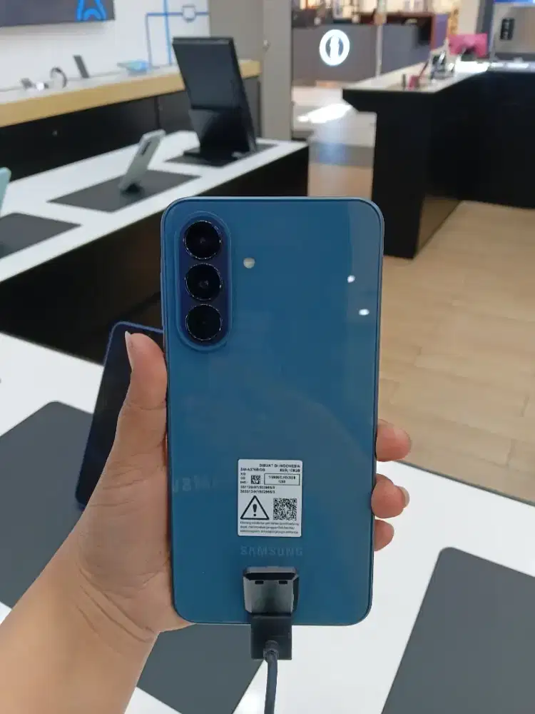 NEW ARRIVAL SAMSUNG GALAXY A37