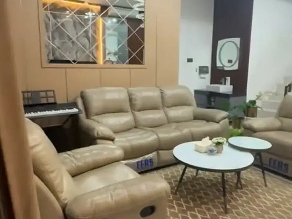 Rumah Sayap Kopo dengan Kolam Renang, Lokasi Dekat Akses Tol Kopo