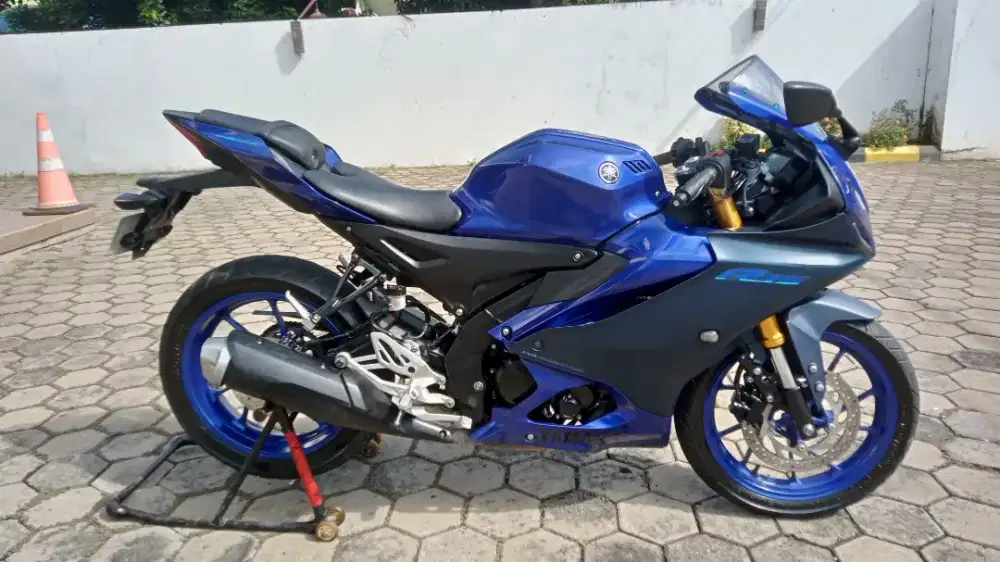 R15 V4 Th 2024 Istimewa