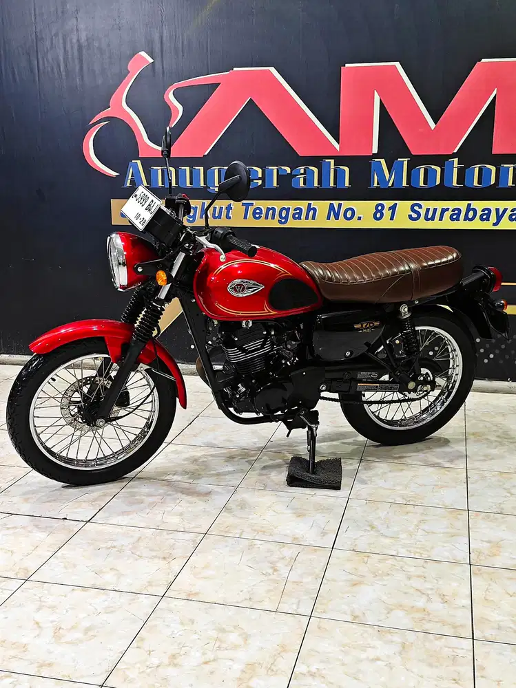 W175 SE Retro clasic super glowing .Anugerah motor rungkut