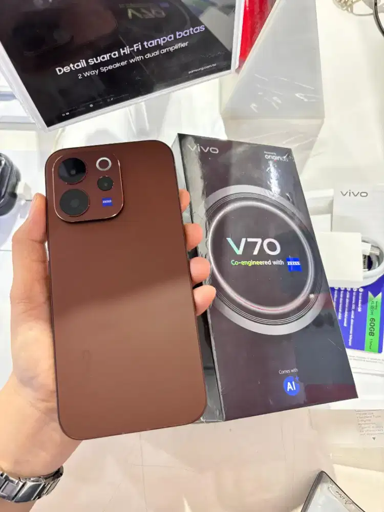 Vivo V70 5G kredit di Erafone mall bumi kedaton