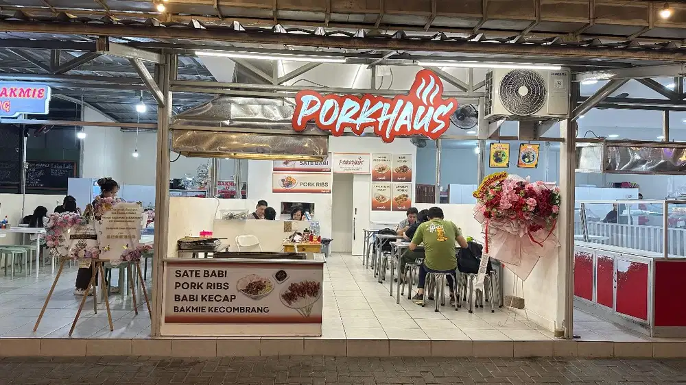 Dicari Server Rumah Makan