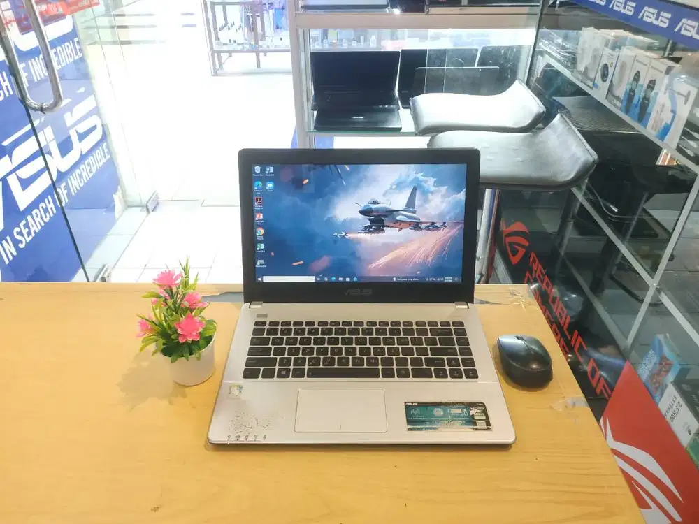 LAPTOP DIJUAL ASUS A450L CORE i5 RAM 4GB NVIDIA GEFORCE