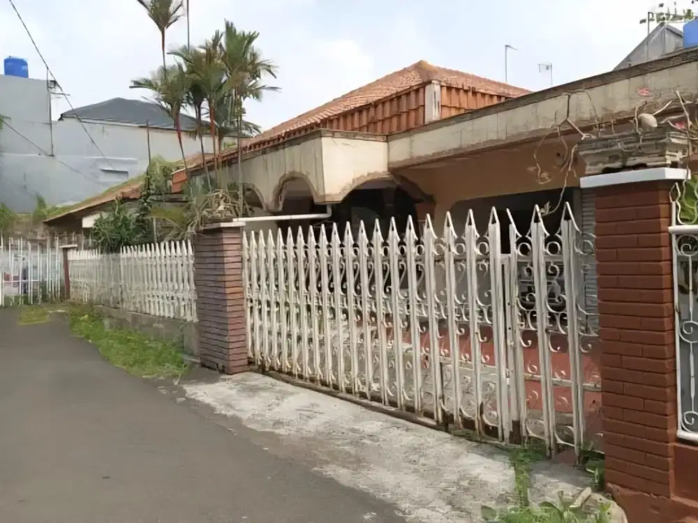 Jual Rumah Murah di Layur Rawamangun, Hadap Timur, Nego Sampai Jadi