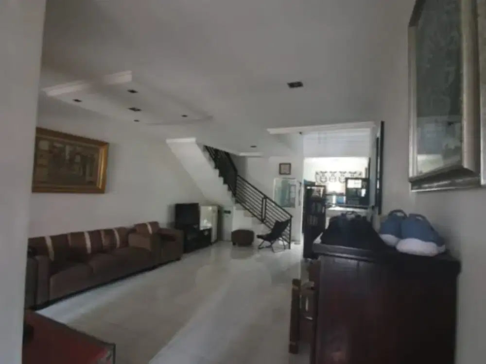 Rumah 2 Lantai di Jati Bening Estate – 5 KT, Dekat Tol, Bebas Banjir!