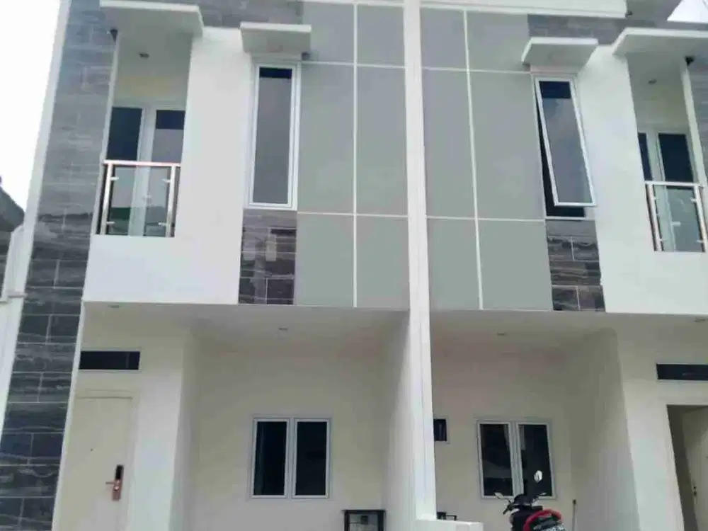di jual rumah celaster modern 2 lantai bagus untuk tempat beristirahat dan inpestasi  dan bebas banjir