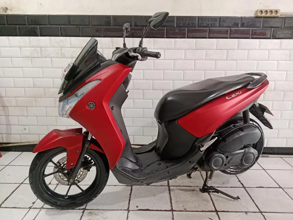 Yamaha lexi tahun 2018 cakep