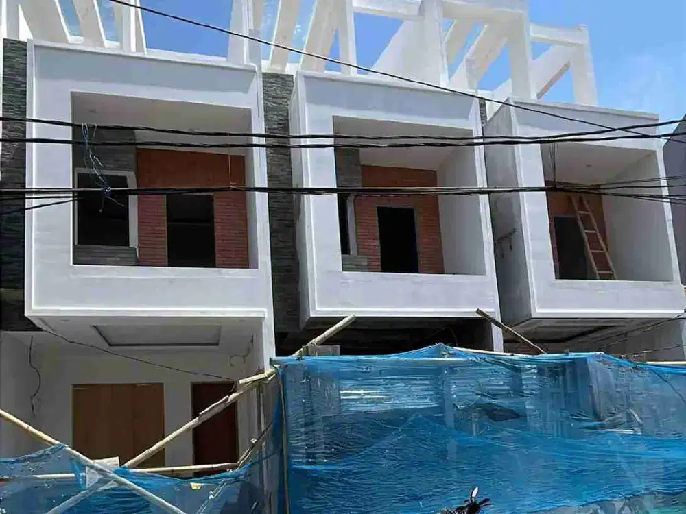 Dijual Rumah Brand New 3 Lantai Desain Tropis di Duri Kepa