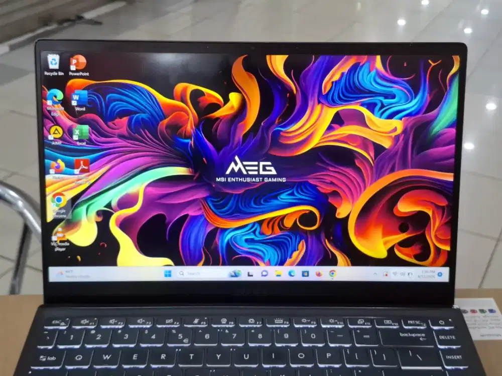 Laptop MSI MODERN 14 B1 1SB prosesor Core i7-1165G7/Ram 16GB/SSD 512GB