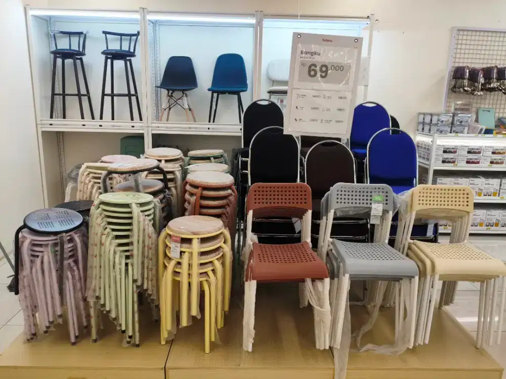 Bangku Selma Mulai 69 Ribuan – Banyak Pilihan, Kuat & Stylish!