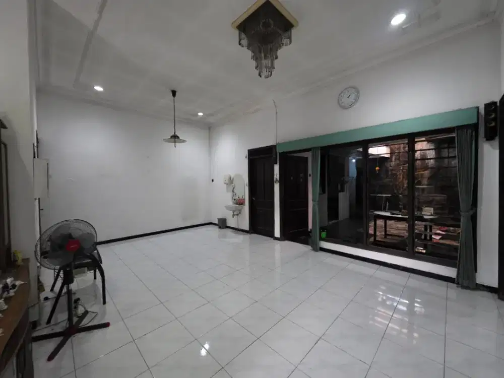 Dijual Rumah Lokasi Strategis Dekat Dengan Pusat Kota Di Jl. Nangka Semarang