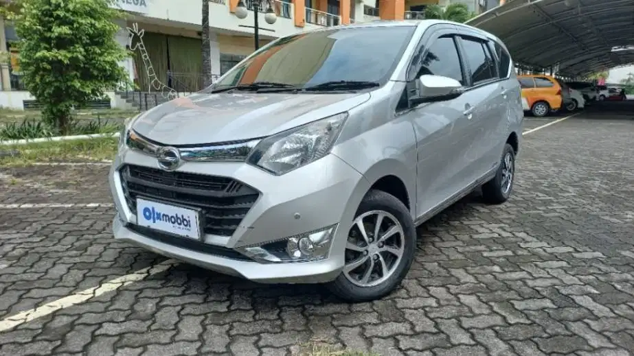DP MURAH - Daihatsu Sigra 1.2 R Bensin MT 2019 Silver