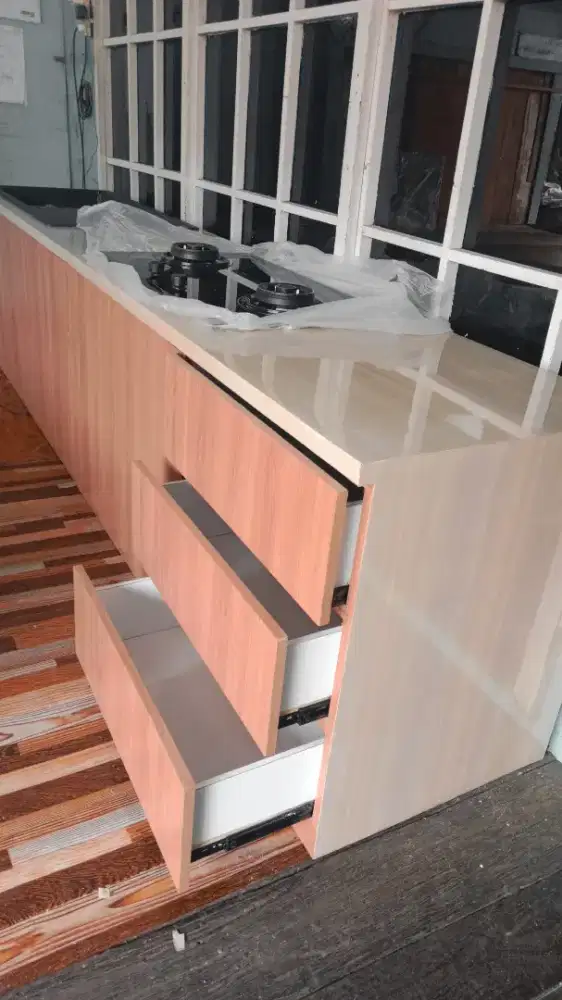 Kitchen set minimalis permeter