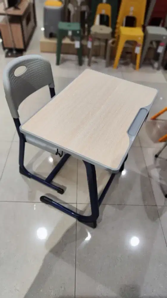 Set Meja Belajar Sekolah