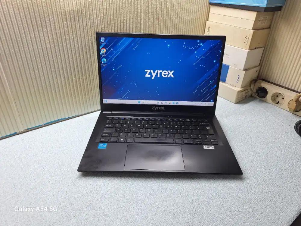 Laptop Zyrex NLx0MU