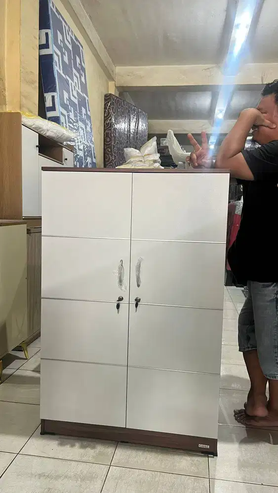 Lemari Baju Pakaian Anak 2 Pintu Minimalis
