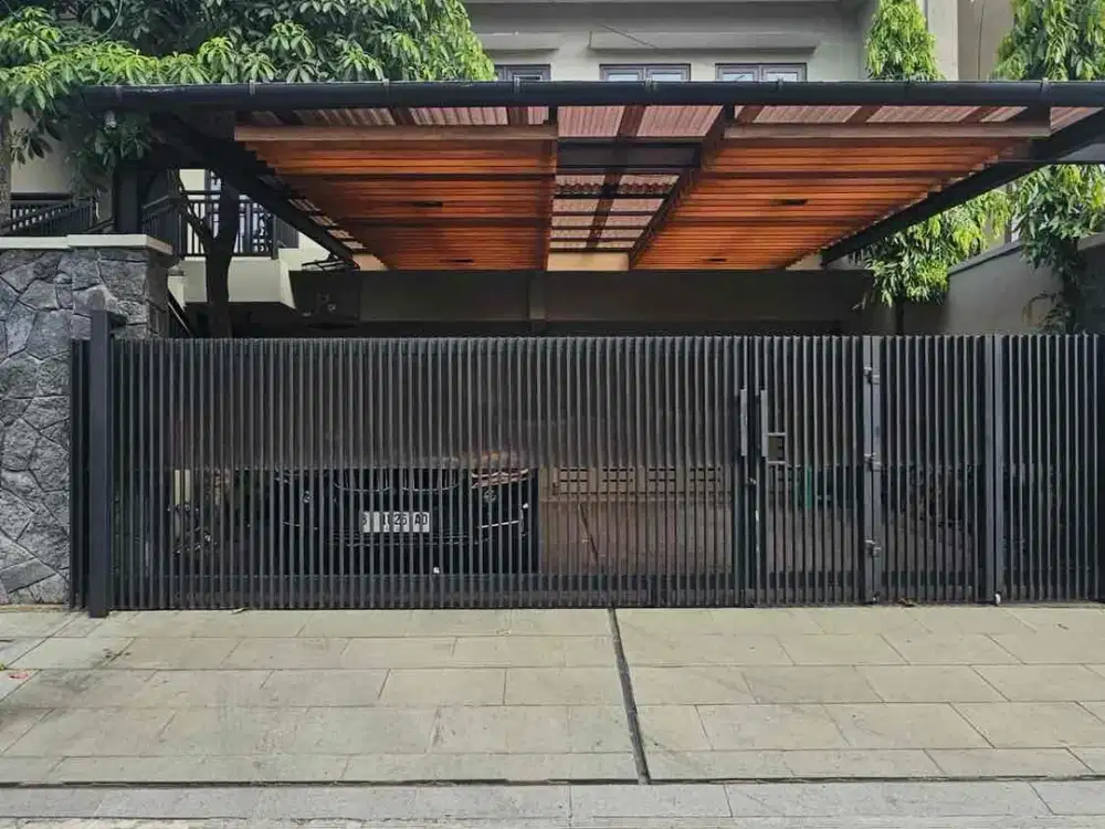 Rumah Siap Huni Mewah Kebayoran Baru, Senopati Area – LT 215 m², 2 Lantai Split Level, SHM