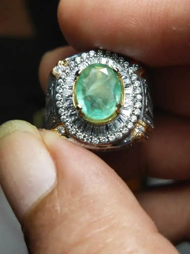 Cincin Perak Natural Emerald Beryl / Zamrud 12.04 Gram Mewah