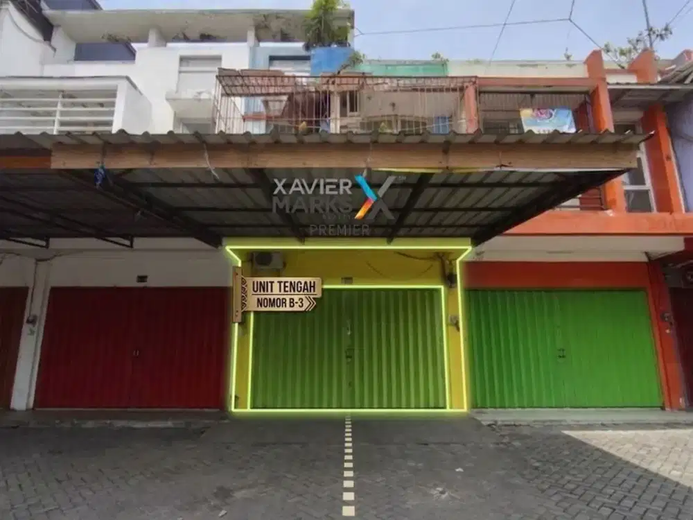 Dijual Ruko Bagus 2Lt Baru Renovasi Dg Fasilitas Gudang dan AC Siap Huni Cocok untuk Usaha Apapun atau Kantor di Kawasan Pusat Komersial di Sawojajar