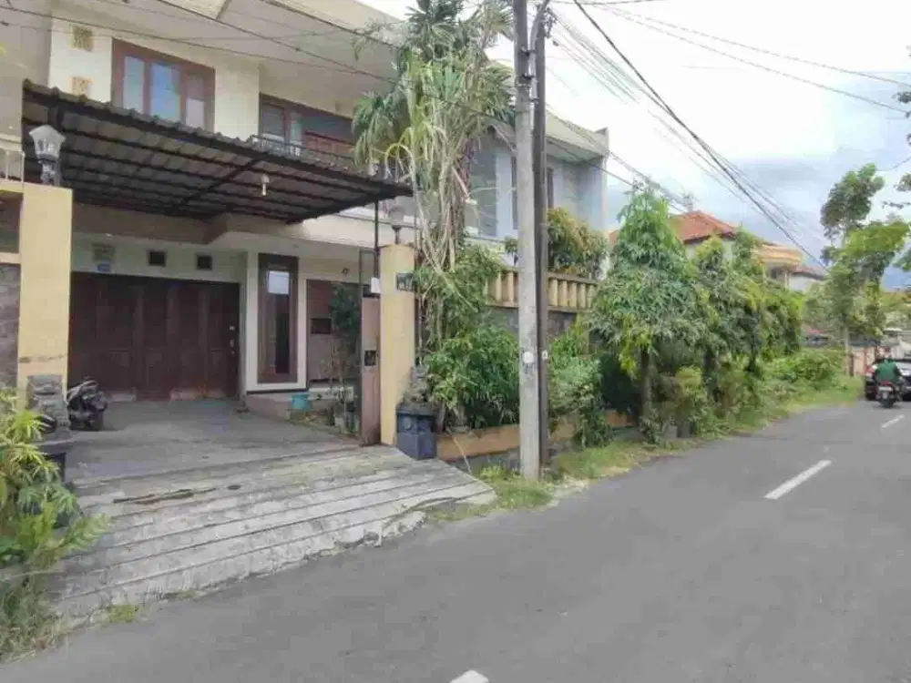 rumah Gatot Subroto tengah Denpasar timur bali