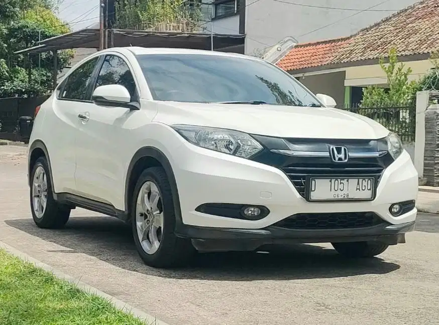 Honda HRV E CVT 1.5 AT 2018 FACELIFT LowKM 73rb ISTIMEWA BANDUNG