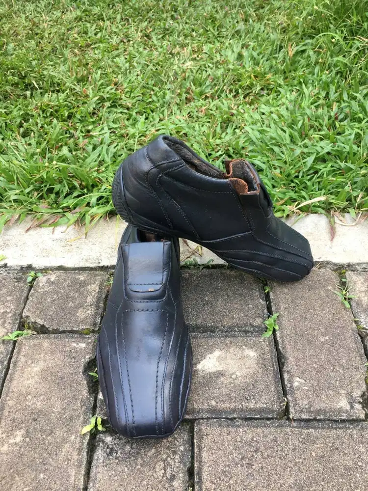 Sepatu second original Boots Andrew