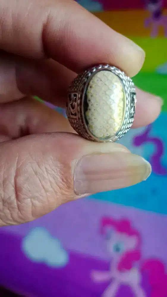 Batu sisik ular jhipen