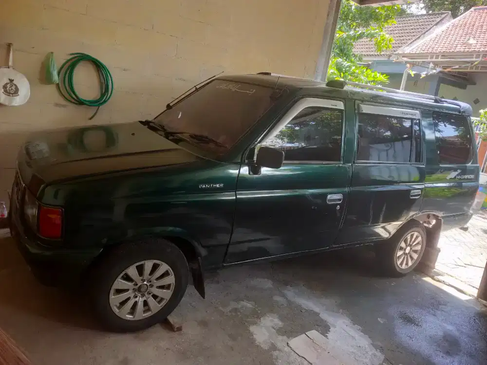 Jual Izusu Panther 1994