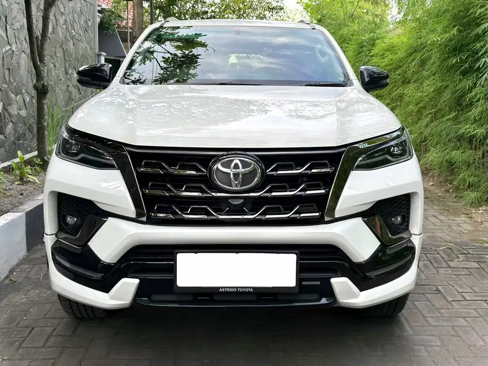 Fortuner 2021 SRZ GR Sport Bensin Low KM Mulus