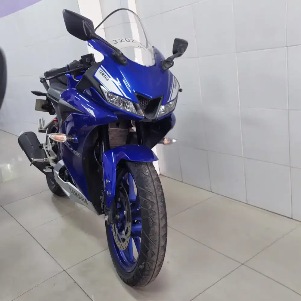 Yamaha R15 v3 2018 dp 1juta