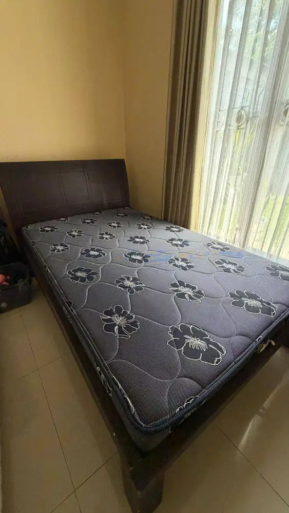Tempat Tidur dan Kasur 120cm