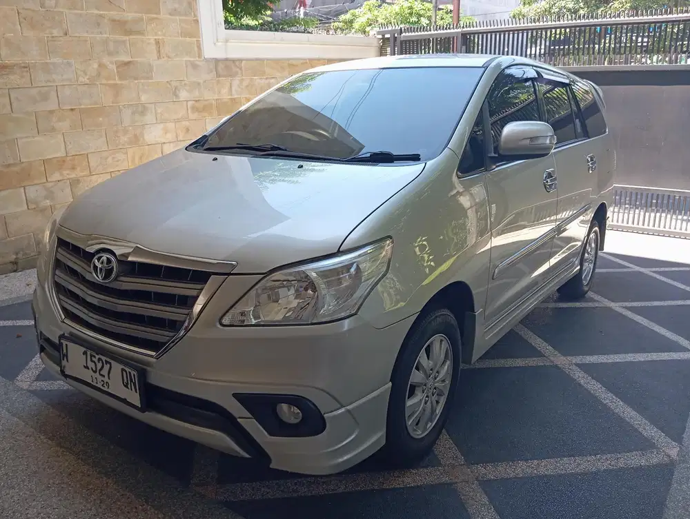 Toyota Kijang Innova 2014 Bensin