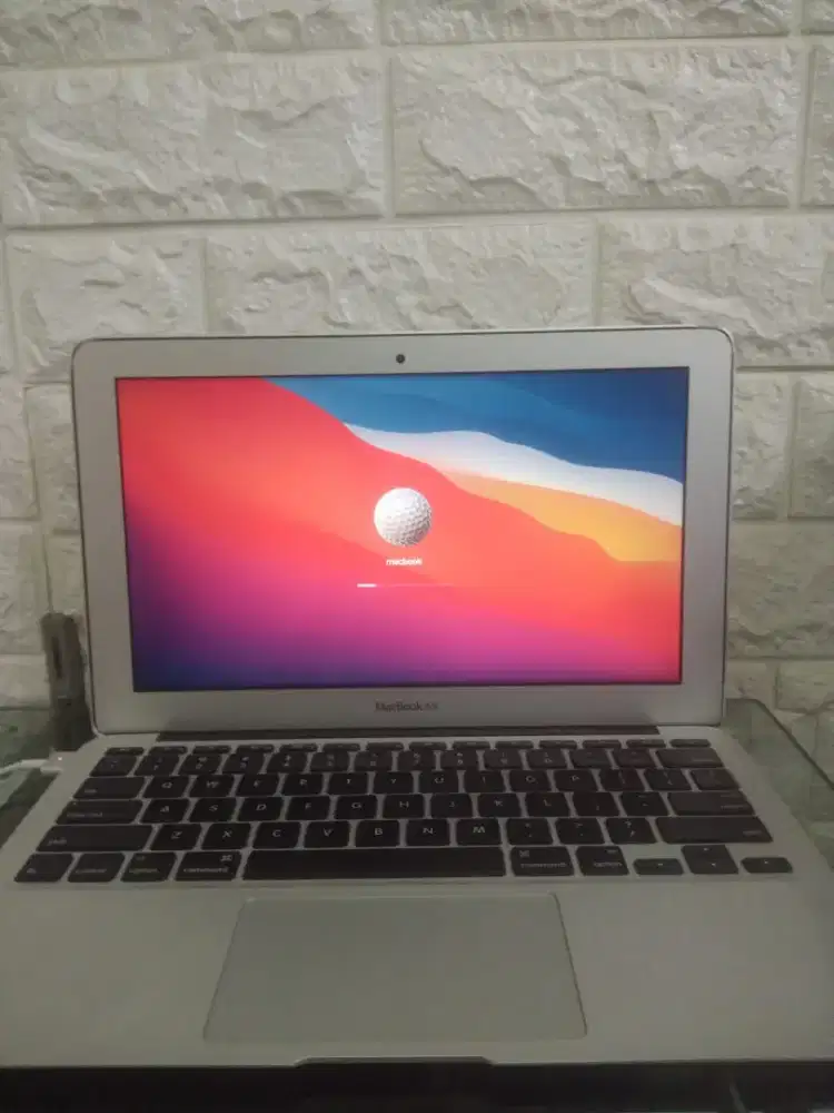 Jual cepat MacBook Air 11inch 2014