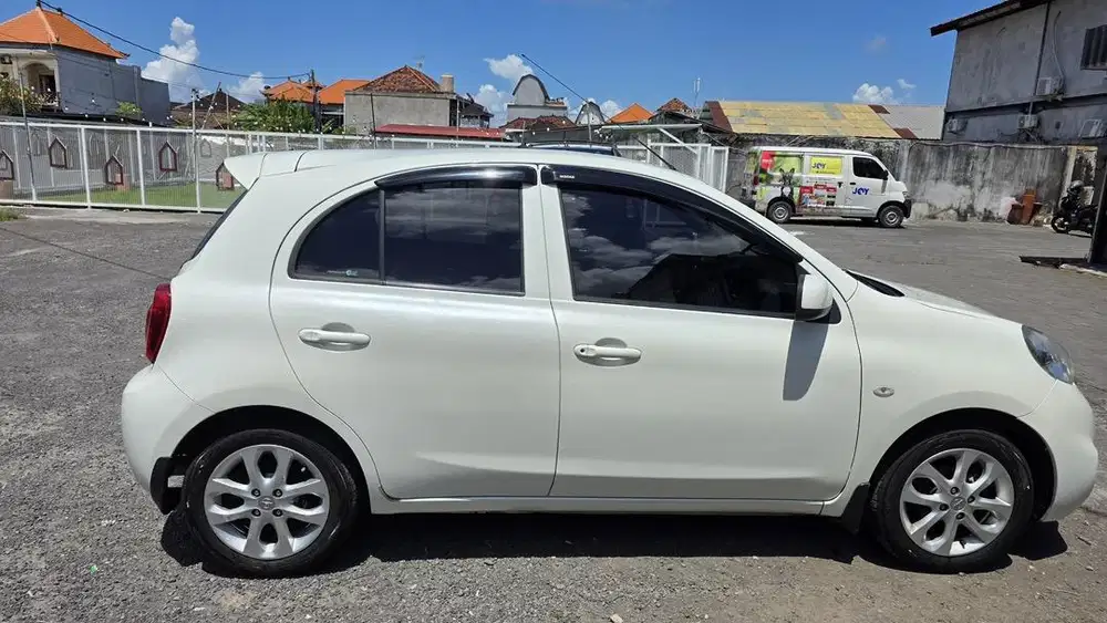 Nissan March 2019 Putih