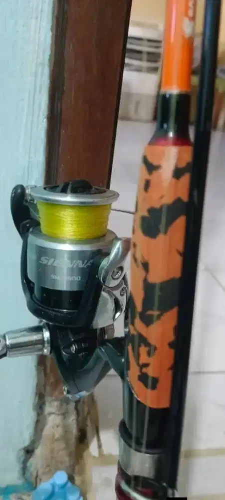 Jual reel shimano sienna 4000 & joran 10/20 lbs 180cm