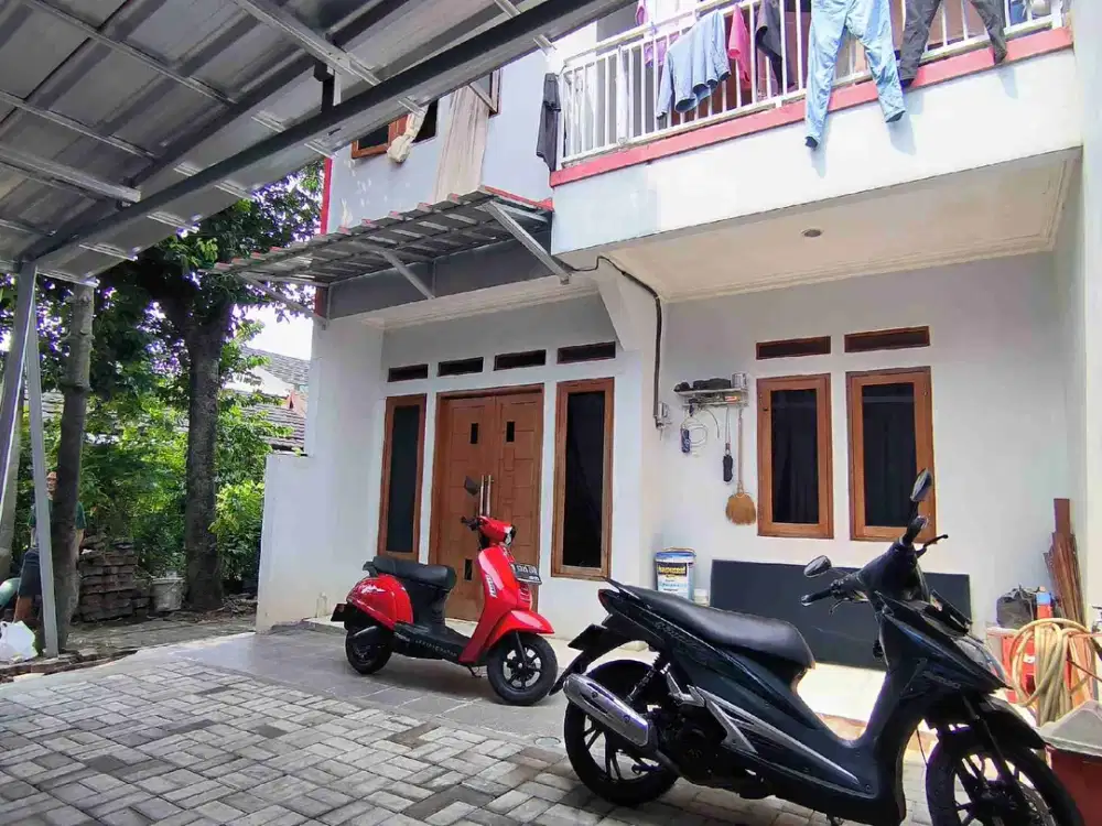 Di jual rumah bonus tanah luas