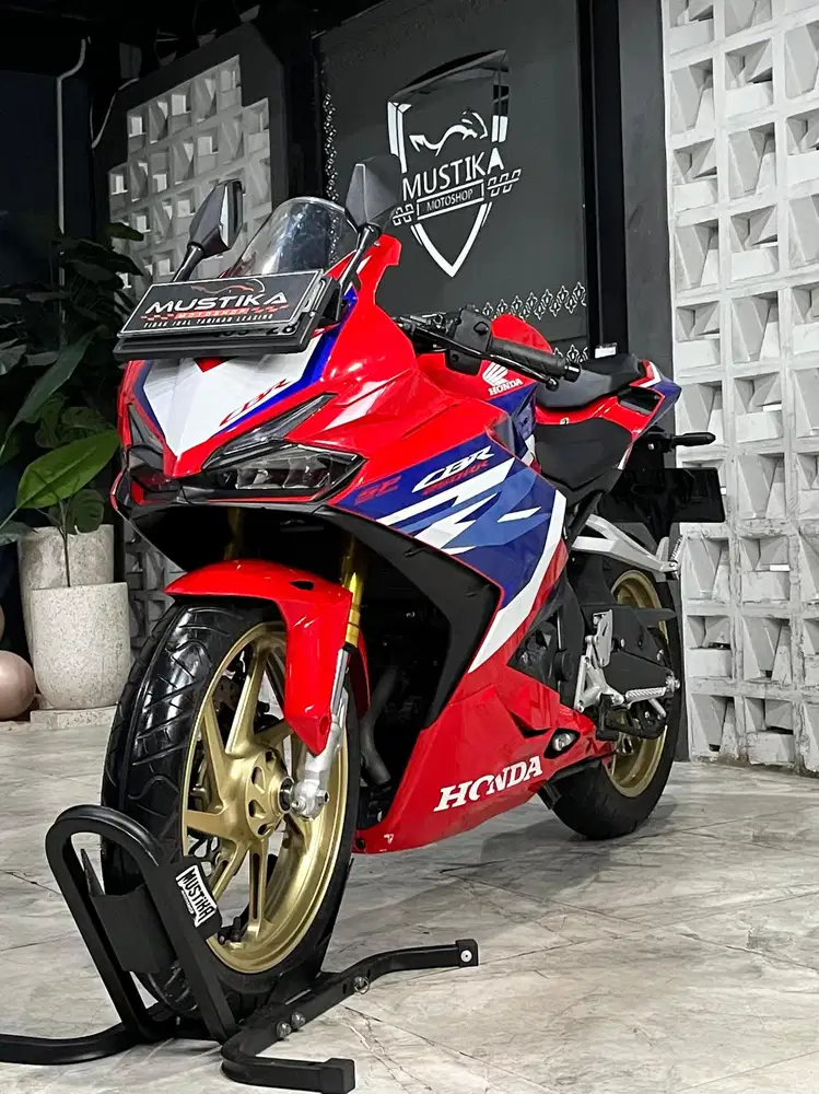 HONDA CBR 250RR ABS SP QS 3COLOR 2023 - Chintia Mustika