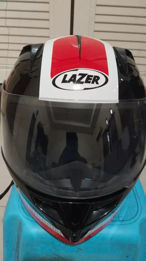 Helmet Lazer good looking