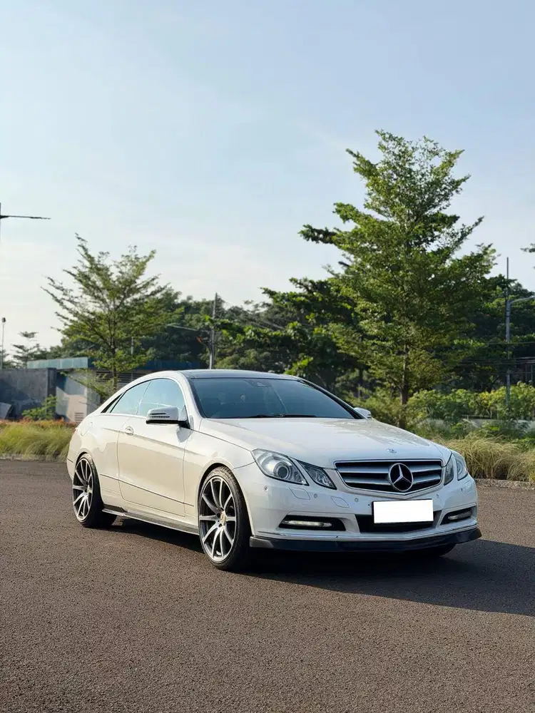 Mercedes Benz E200 Coupe 2011 Putih White 2010 2012 Mercy Coupe