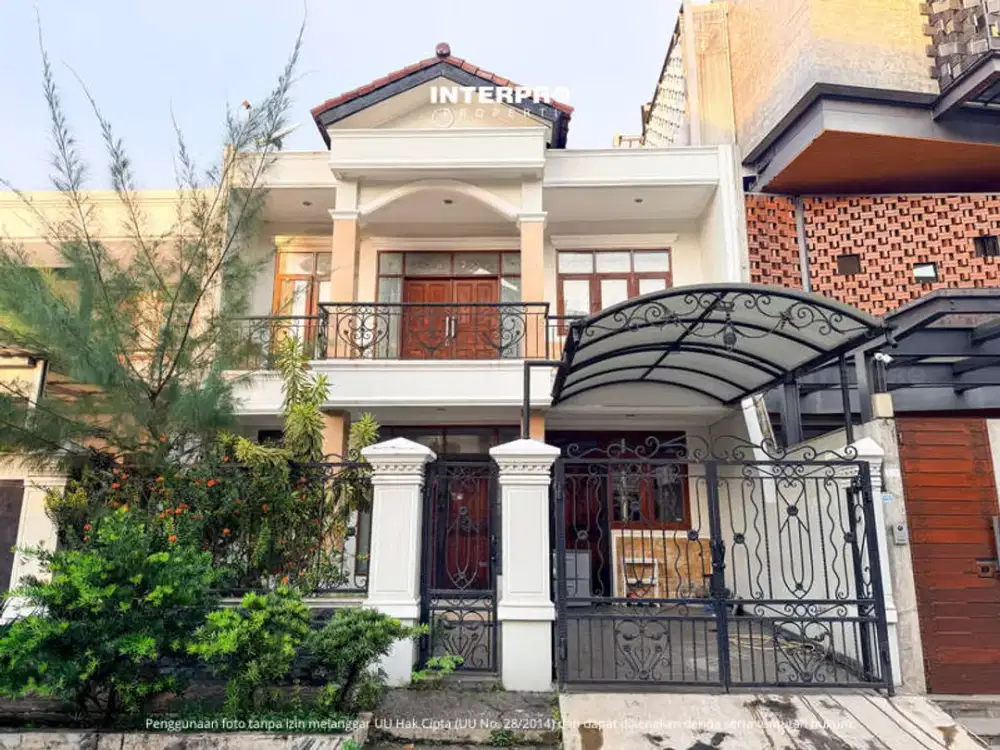 Rumah Siap Huni 2 Lantai Taman Permata Buana Interior Furnished Hadap Barat - 160m2