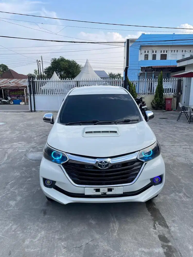 Toyota Avanza G Manual 2017 - pajak plat on - nego tipis