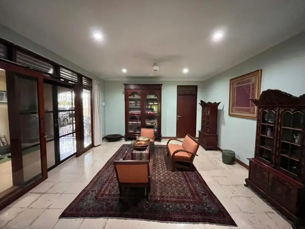 Dijual Murah Rumah Jati Padang Raya, Pasar Minggu Jakarta Selatan 2047m, Hadap Jalan Raya, Area Komersial